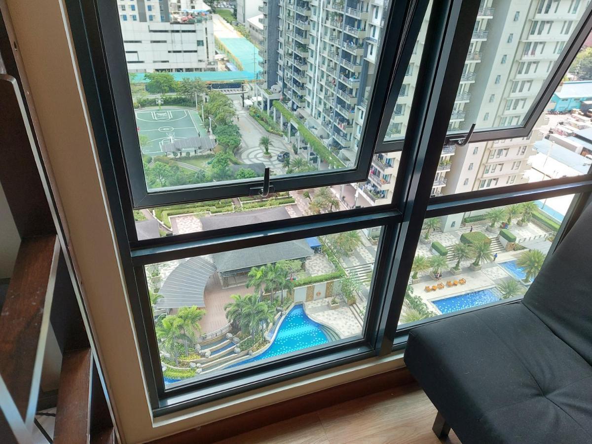 Flair Towers Staycation * Manila