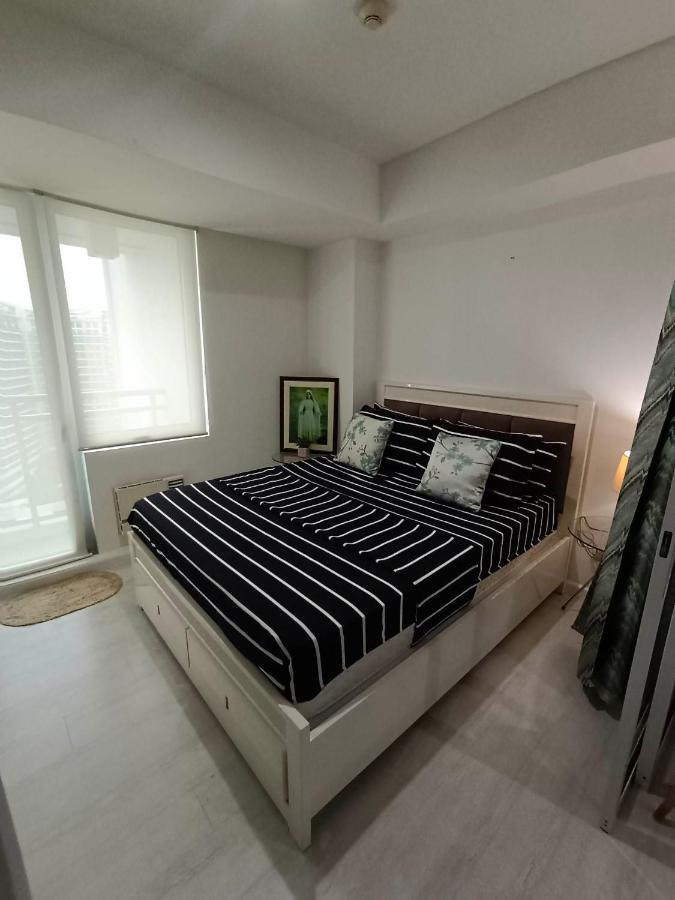 Aparthotel Riel's Condotel In Azure Beach Residences Manila