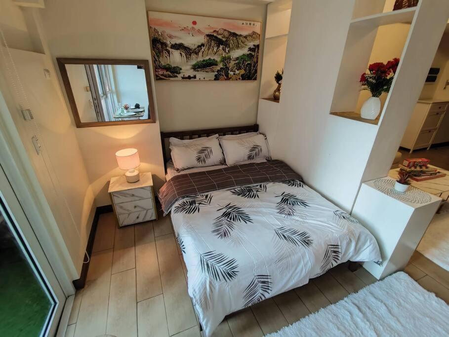 A2j Luxury Studio Venice Near Venice Mall Manila