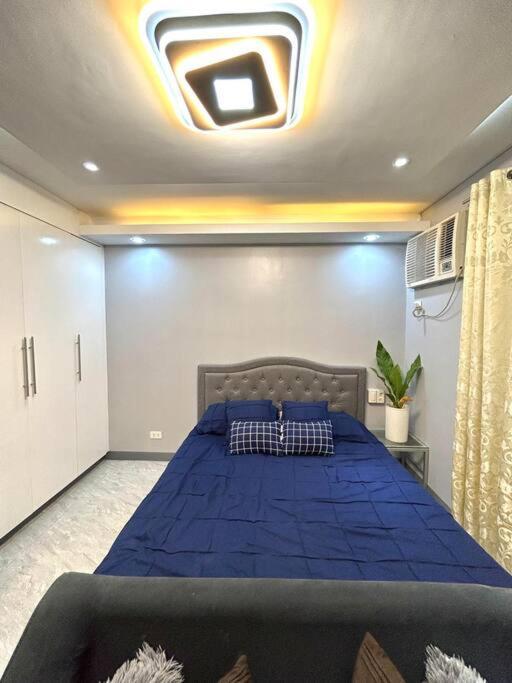Apartment Racky's Condotel - Type With Vibe Manila