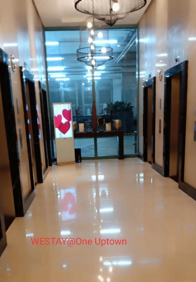 One Uptown Opposite Of Grandhyatt Taguig Apartment Manila