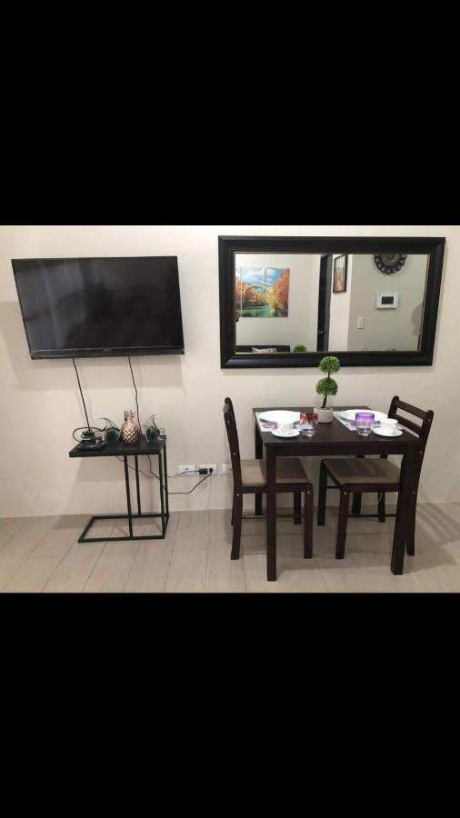 Robles' Unit At 81 Newport Boulevard Apartment