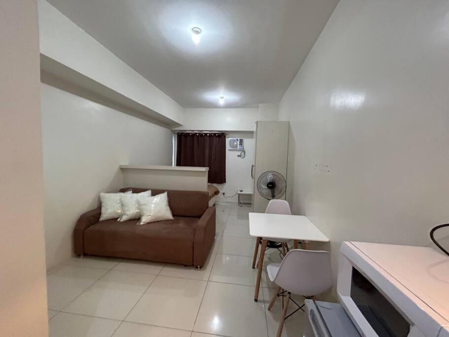 Apartment Sweden's Tiny Home, Unit *