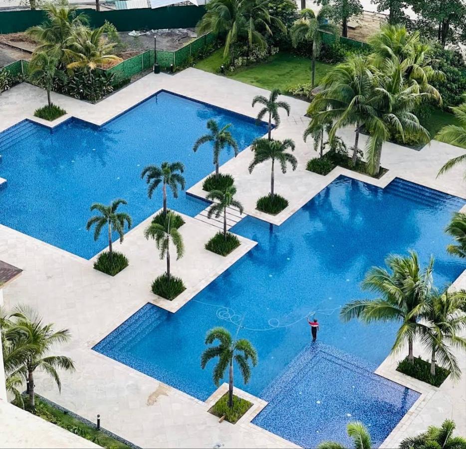 Condominium In Alabang * Manila