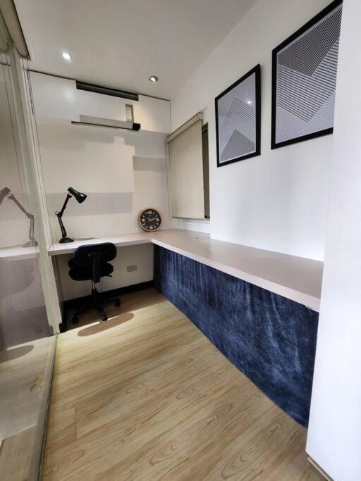Enjoy Bgc Sunset And Golf Course View 2 Bedroom Loft With 100mbps Internet Connection * Manila