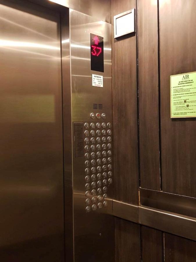 Awesome Value, Great Location Apartment Manila