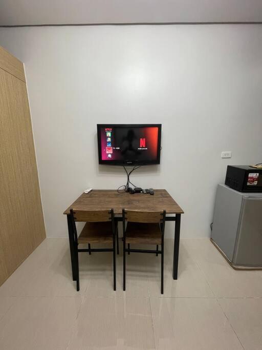 Apartment Grass Residences 42 At Fern *
