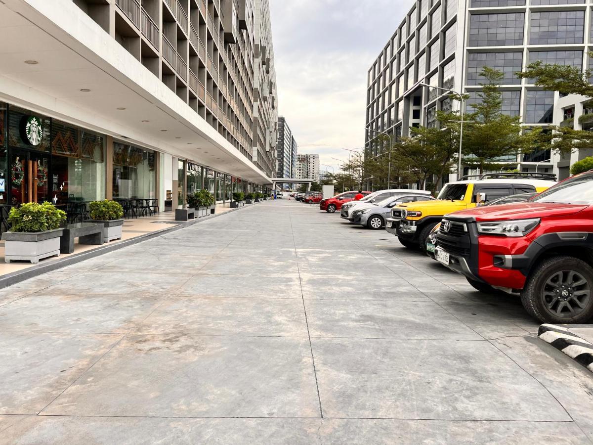 Yam Staycation Shore Residences Aparthotel Manila