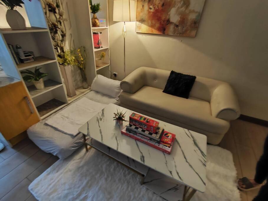 A2j Luxury Studio Venice Near Venice Mall * Manila