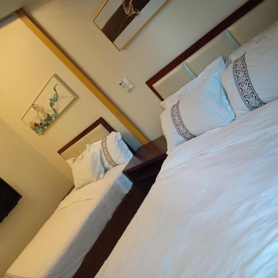 Apartment One Uptown Opposite Of Grandhyatt Taguig *