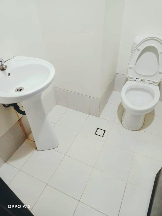 Apartment Condominium In Alabang *