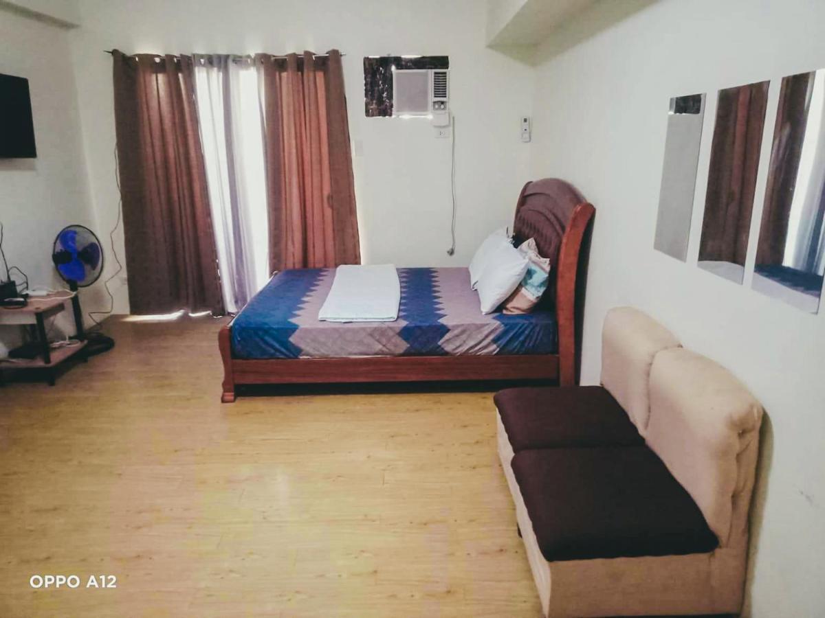 Condominium In Alabang Apartment *