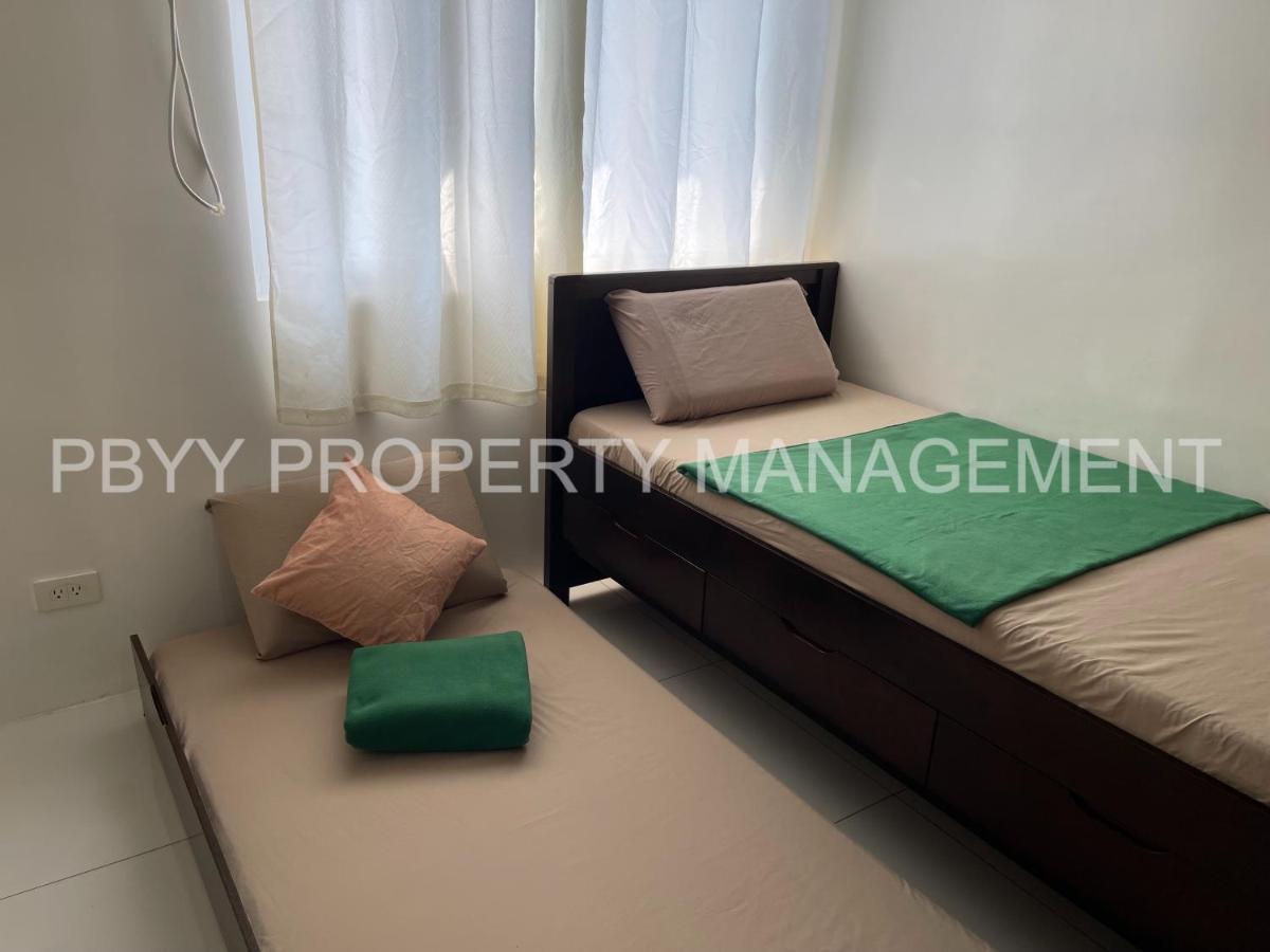 Stays At Residences 1 Bedroom With Complimentary Breakfast For 2 Manila