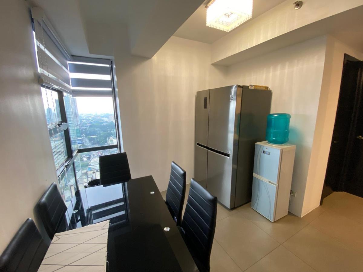 Penthouse At Porto Towers In Cubao Quezon