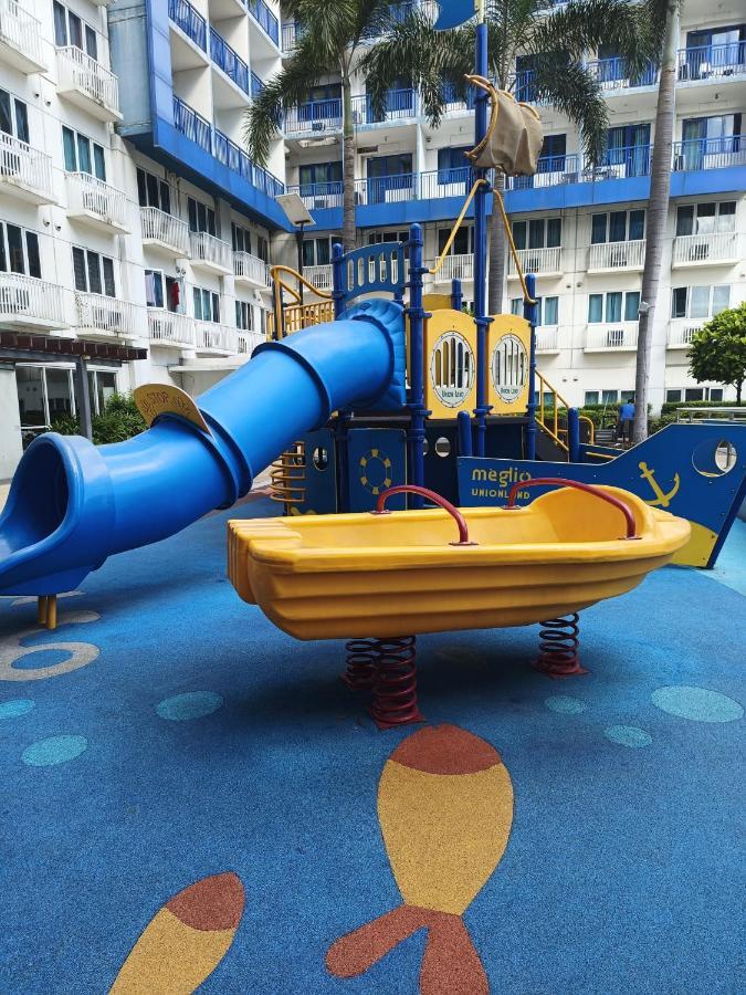 Amigo's Place At Sea Residences *