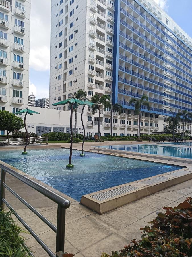 Apartment Amigo's Place At Sea Residences Manila