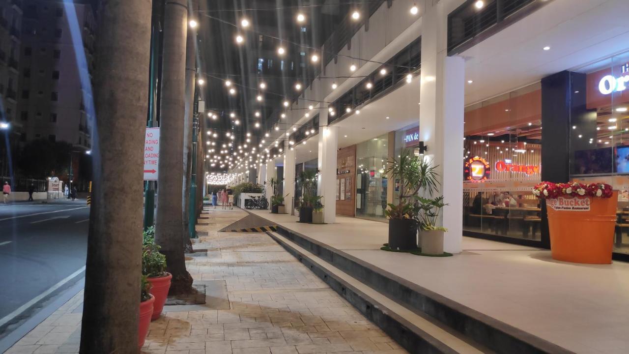 Apartment Palm Tree Near Mnl Airport Terminal 3 By Elr Manila