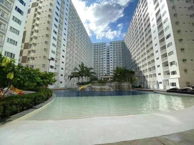 Shore D12 Near Airport- Sm Mall Of Apartment *
