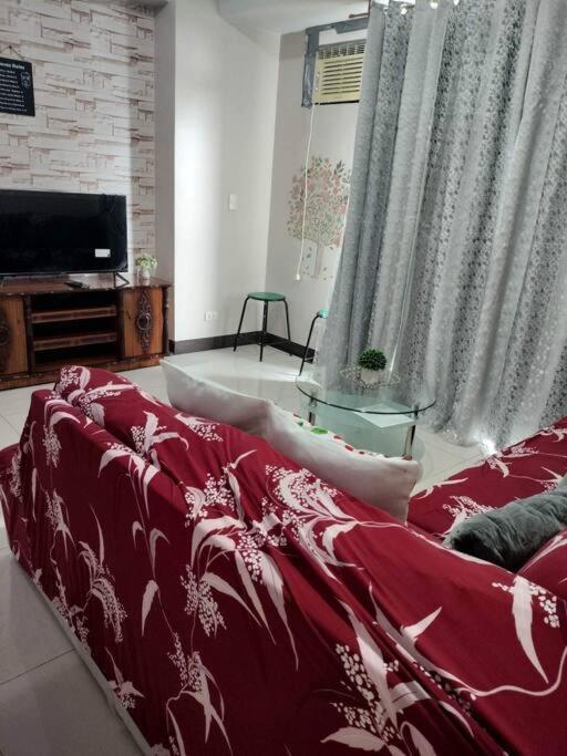 Cubao Manhattan Heights, Unit 8bc Tower B, 1 Br * Manila