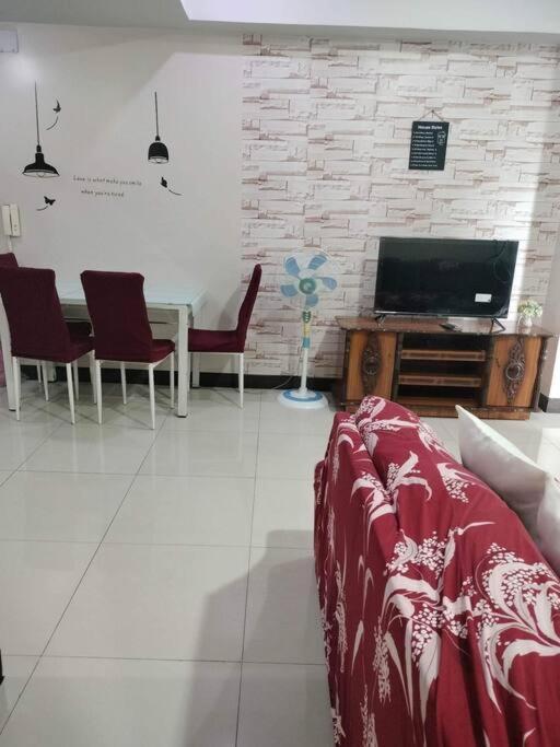Apartment Cubao Manhattan Heights, Unit 8bc Tower B, 1 Br Manila