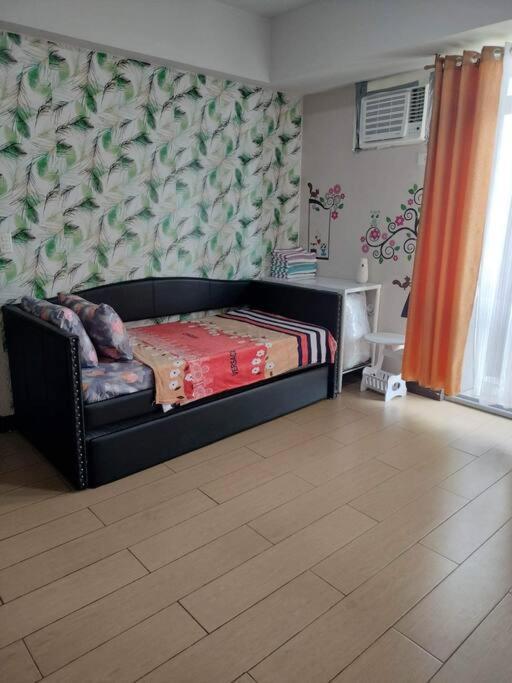 Cubao Manhattan Heights, Unit 8bc Tower B, 1 Br Apartment Manila