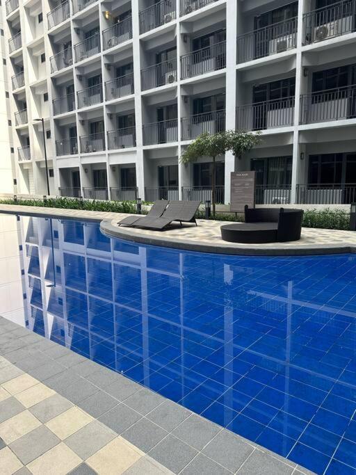 Shore 2 With Balcony *