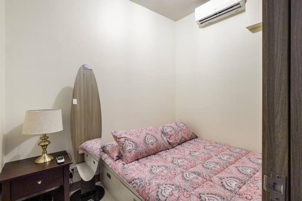 Luxury Sunset Views And Prime Location Near Ccp Moa With Wifi Parking