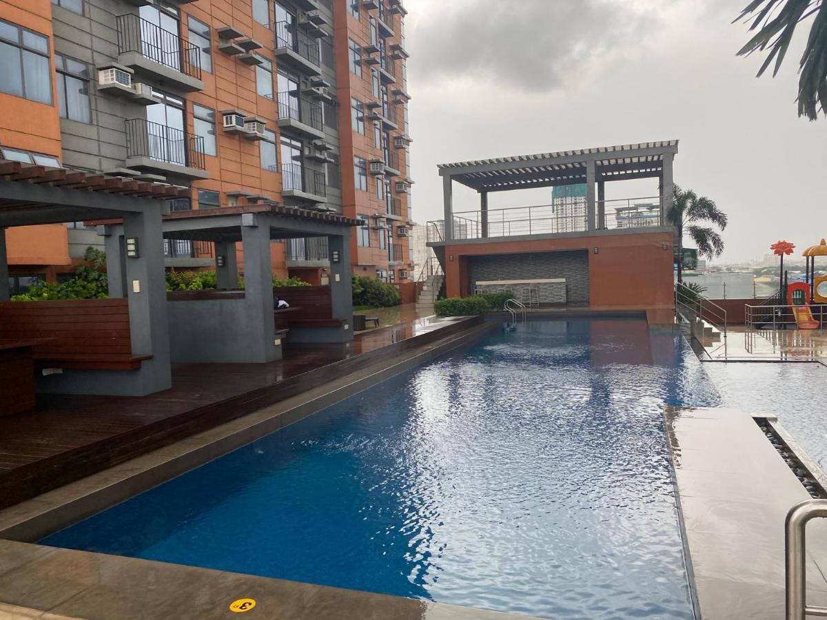 Penthouse At Porto Towers In Cubao Quezon * Manila