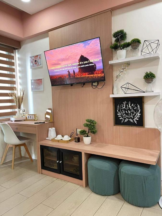 Two Palm Tree Aesthetic Condotel Apartment *