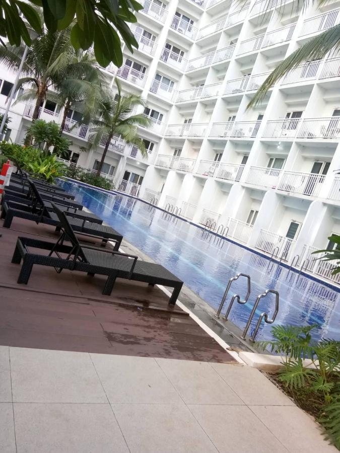 Shore Residences 1br Balcony, 3beds With Massager And Prime Video Apartment Manila