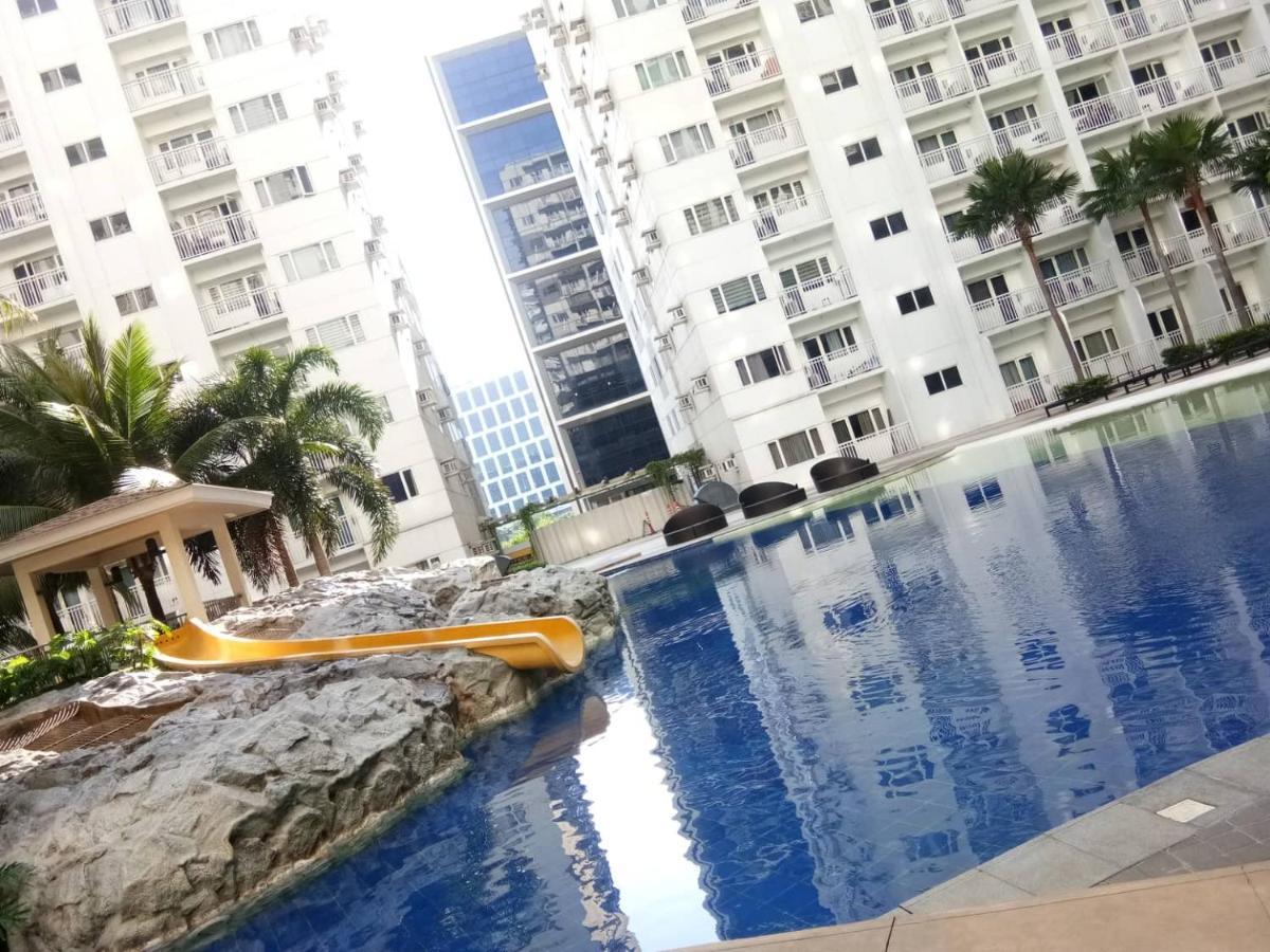 Shore Residences 1br Balcony, 3beds With Massager And Prime Video Manila