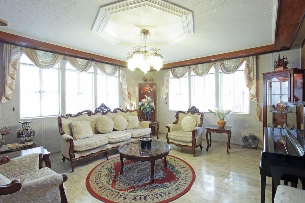 Big House In Quezon *