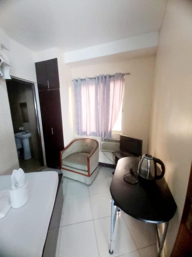 Hotel Cosmo Espana Near Ust Manila