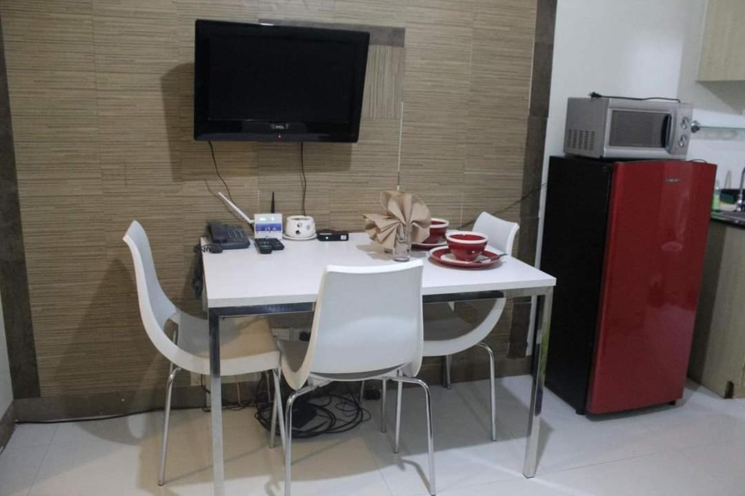 Chateau Elysee A1 Near Airport Mall Free Wifi *