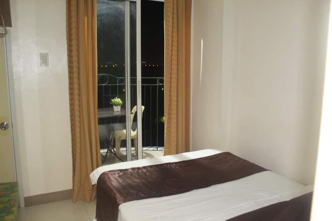 Chateau Elysee A1 Near Airport Mall Free Wifi Apartment Manila