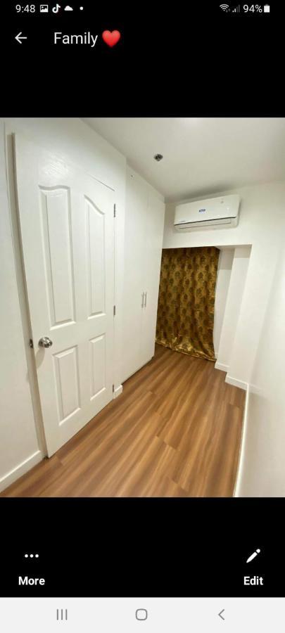 Victoria De Makati Two Apartment *