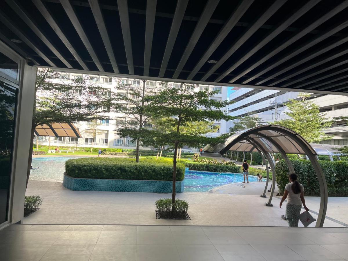 Grace Residences Elegant 1 Bedroom With Balcony