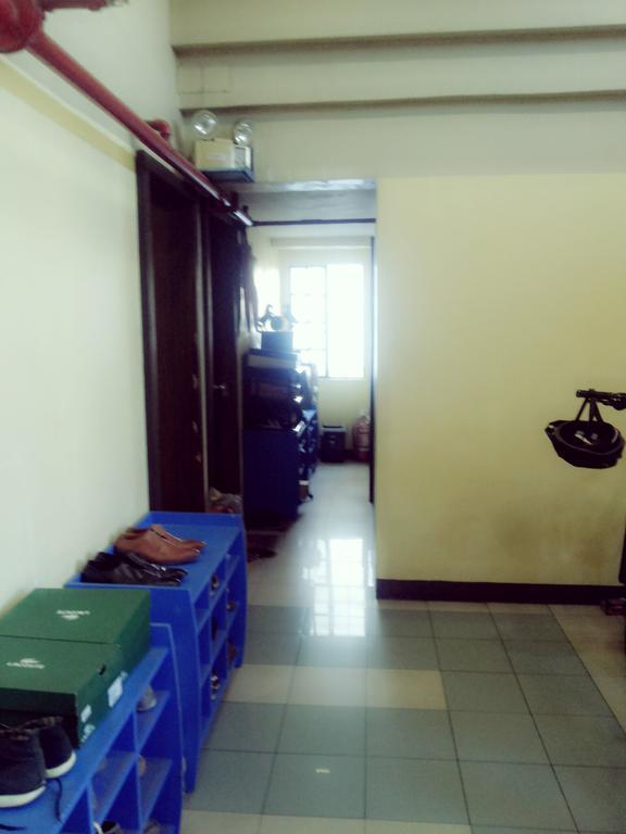 St. Maximillian Apartment Rentals Hostel *