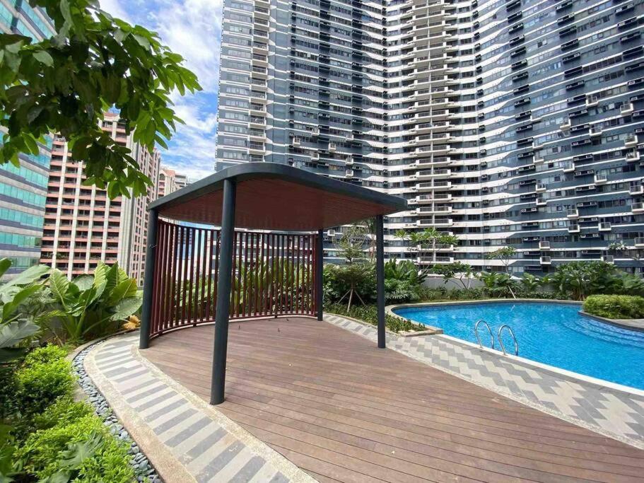 Modern Classic 1 Bedroom Air Residences Makati * Manila