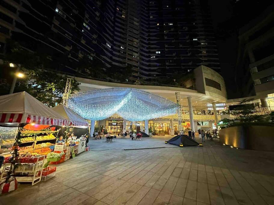 Apartment Modern Classic 1 Bedroom Air Residences Makati
