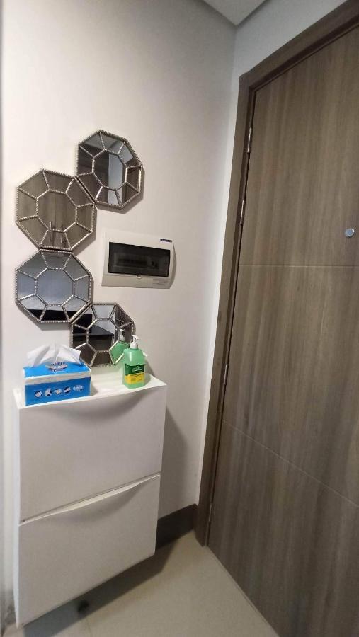 Apartment Cozy 1br With Netflix & Balcony Pool View