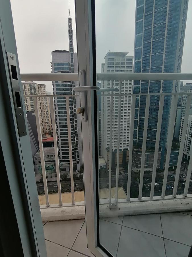 Spacious 2br In Jazz Residences Makati