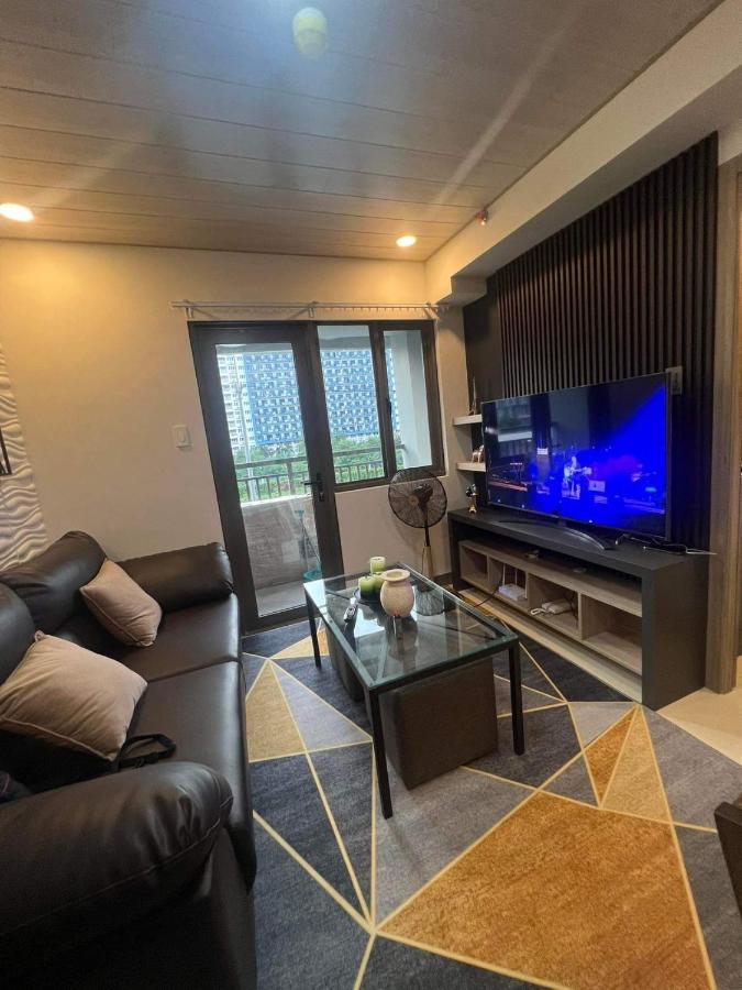 Urban Oasis: Prime With Airport Convenience * Manila