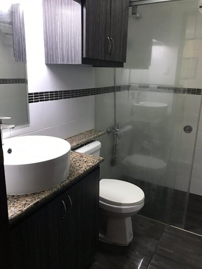Rare 1br Condo, Makati Philippines * Manila