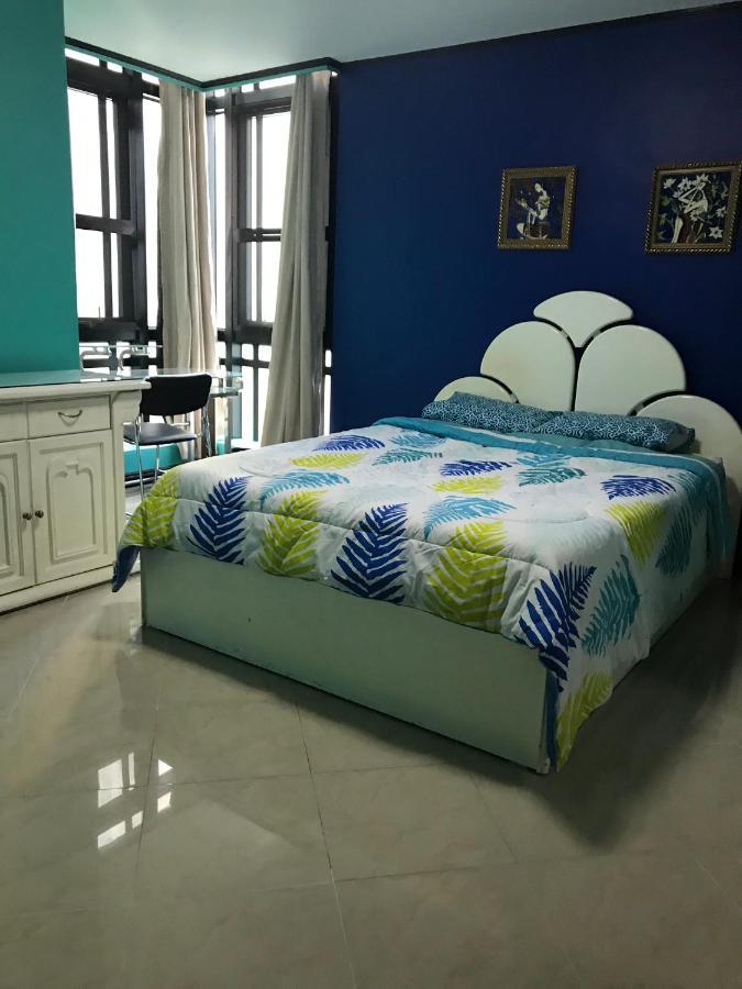 Rare 1br Condo, Makati Philippines Manila