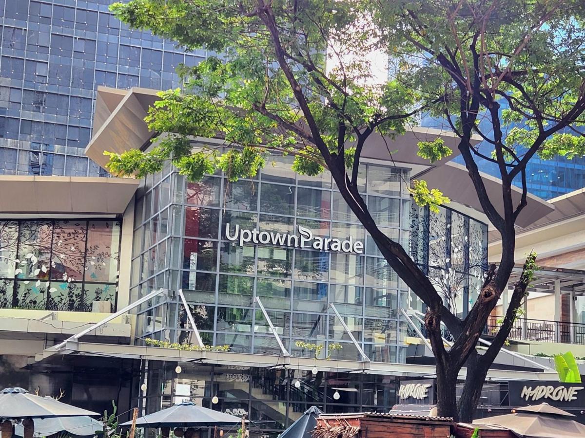 Pristine & Cozy At Uptown Mall Bgc Across Mitsukoshi With Free Parking Apartment Manila
