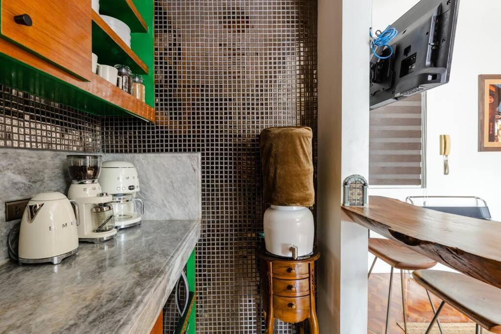 Apartment Poblacion, Makati Mid-century Modern Zentopia Smeg