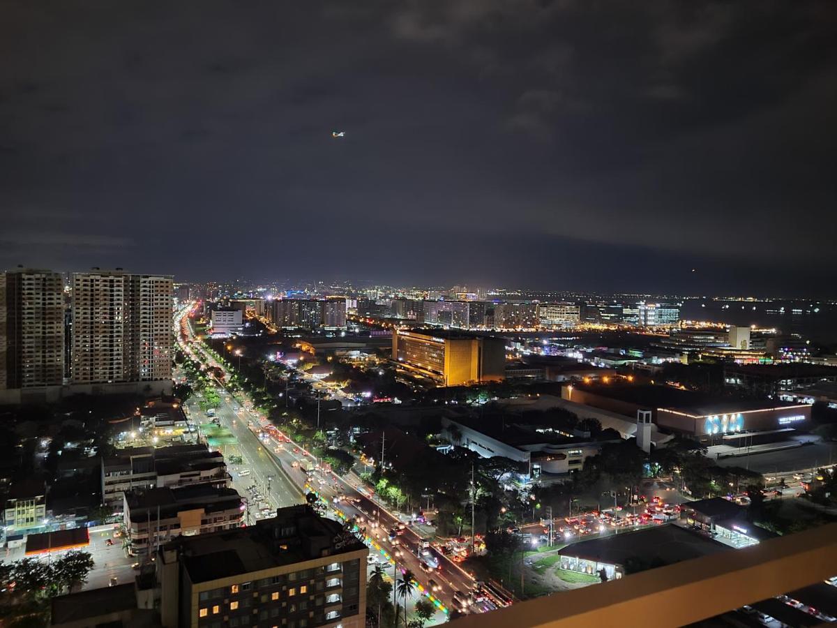 Stayinmycondo - 30th In Pasay With Pool Near Airport Moa,ccp & Picc In Pasay Aparthotel *