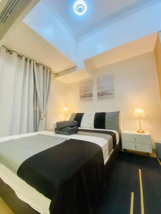 Uptown Parksuites Tower 2 Apartment *