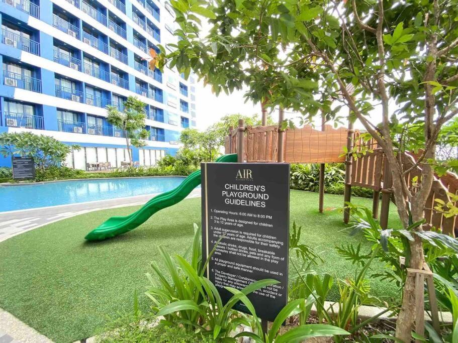 Modern Classic 1 Bedroom Air Residences Makati * Manila
